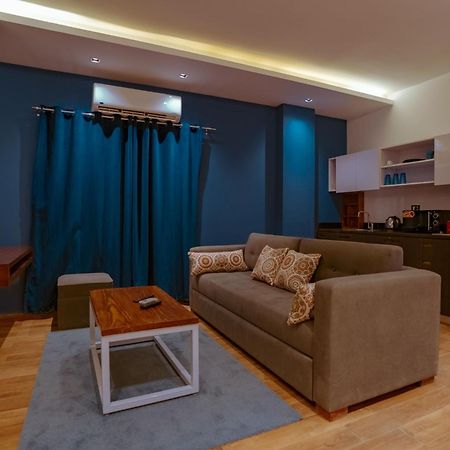 Travelholic New Cairo Residence ภายนอก รูปภาพ
