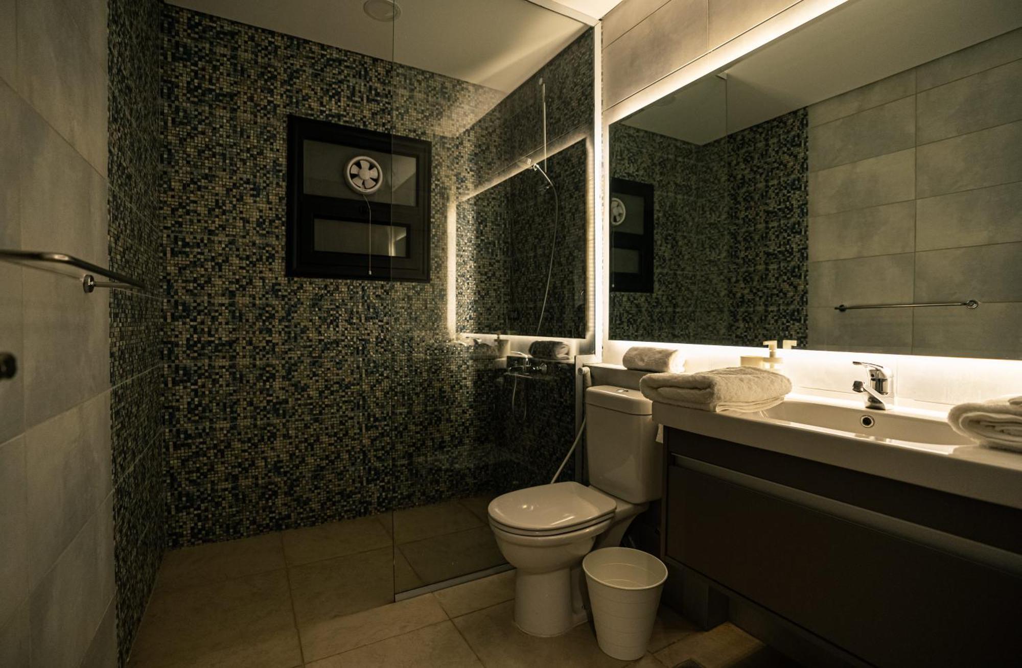 Travelholic New Cairo Residence ภายนอก รูปภาพ