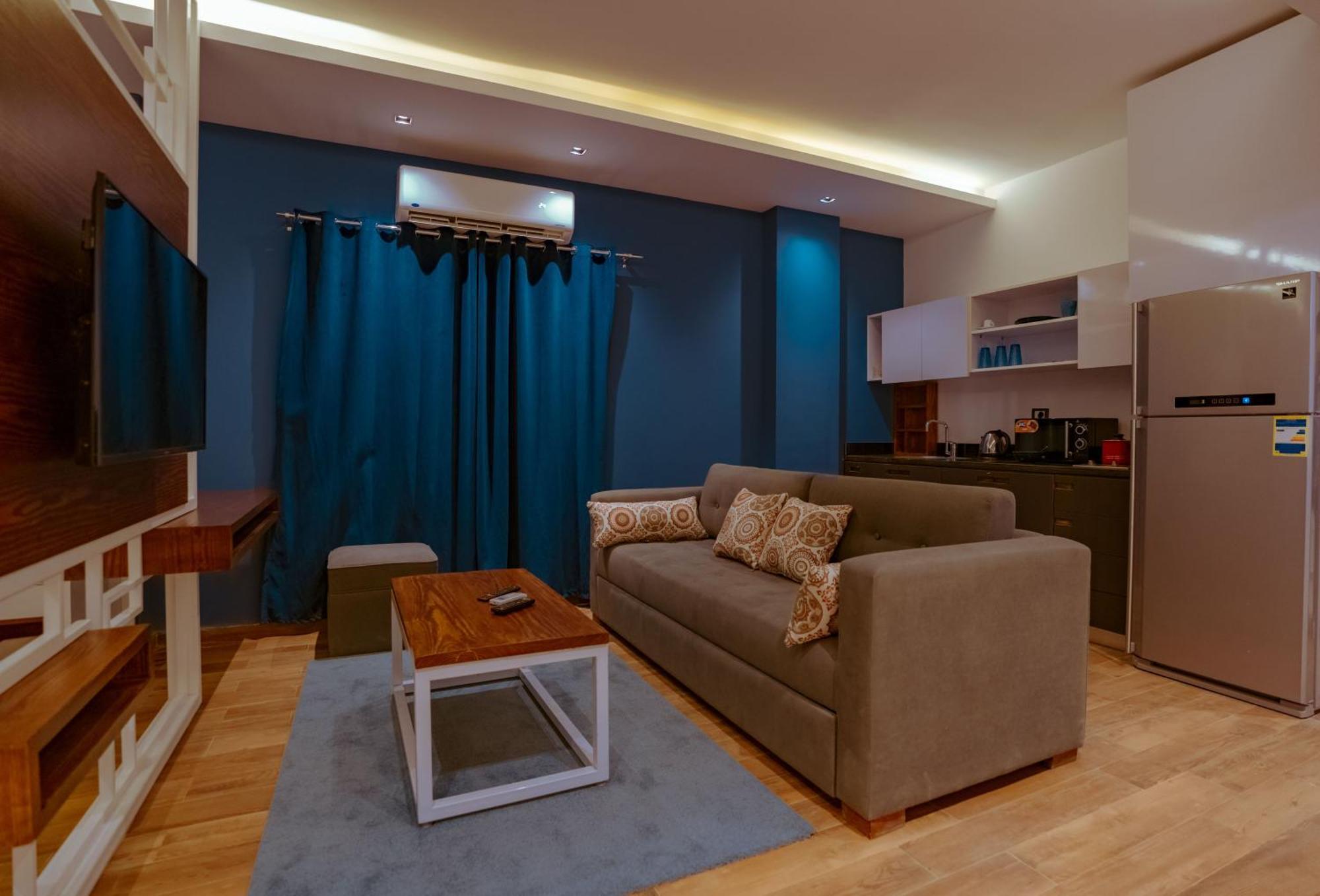 Travelholic New Cairo Residence ภายนอก รูปภาพ