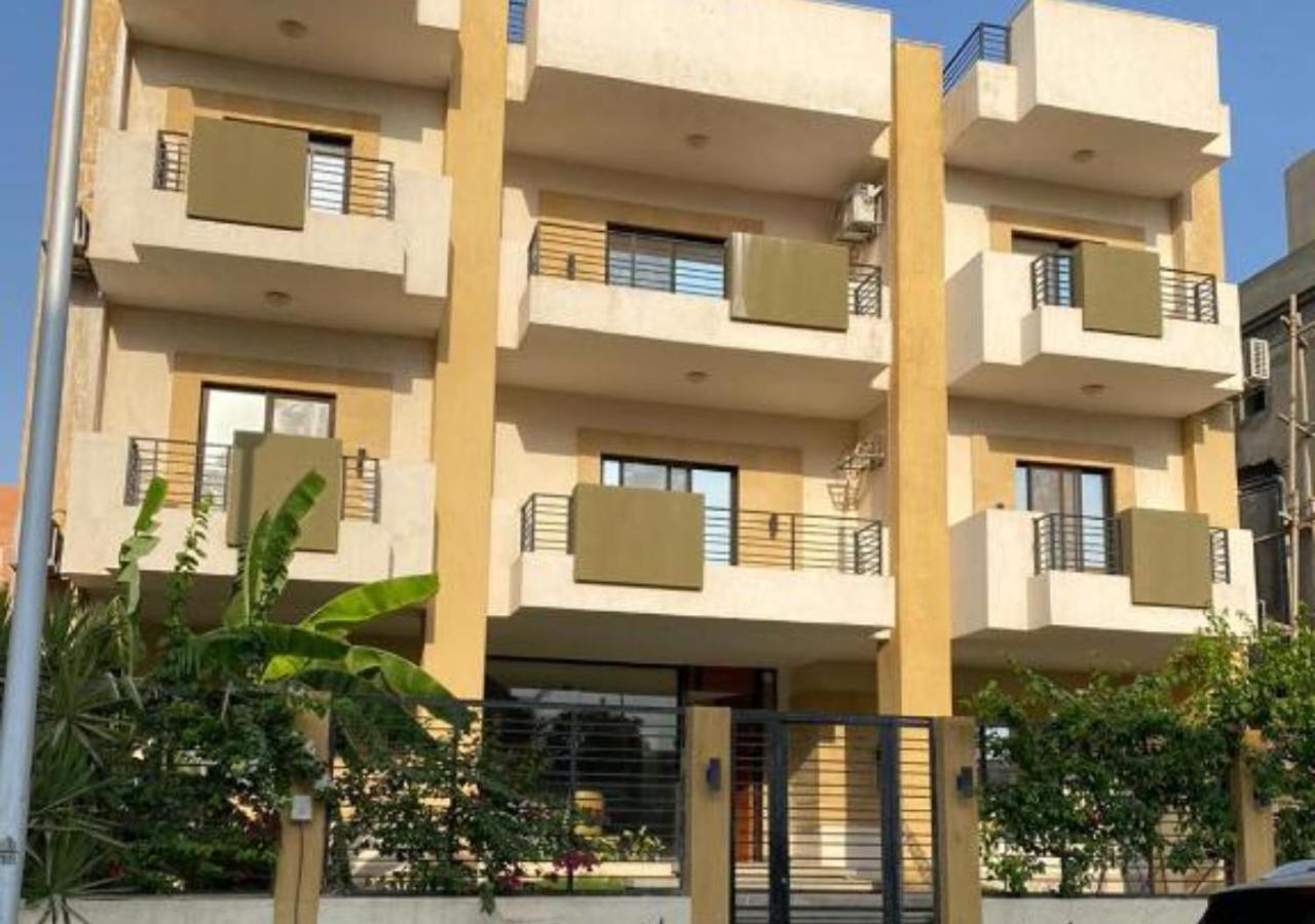 Travelholic New Cairo Residence ภายนอก รูปภาพ